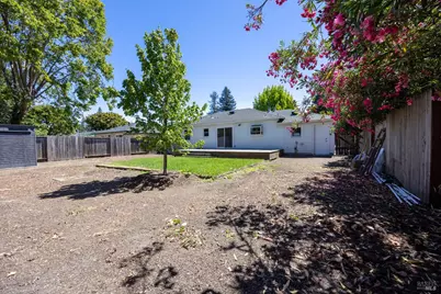 1943 Illinois Avenue, Santa Rosa, CA 95401 - Photo 28