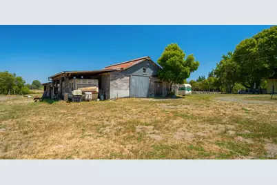 4898 Bodega Avenue, Petaluma, CA 94952 - Photo 34