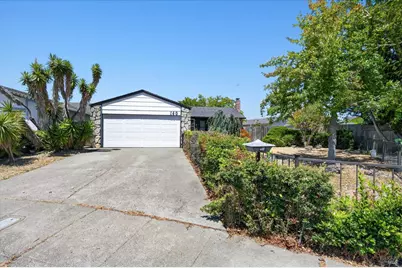 140 Martel Court, Vallejo, CA 94589 - Photo 2