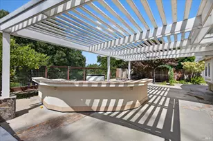 136 Crownpointe Dr, Vallejo, CA 94591 - Photo 30