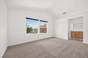 136 Crownpointe Dr, Vallejo, CA 94591 - Photo 22