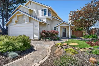 136 Crowpointe Drive, Vallejo, CA 94591 - Photo 2