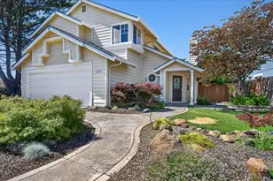 136 Crownpointe Dr, Vallejo, CA 94591 - Photo 2