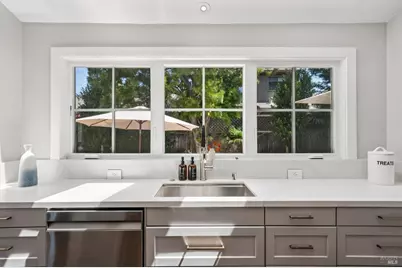 22 Hyannis Cove, San Rafael, CA 94901 - Photo 10