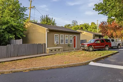 10117 Old Redwood Highway, Windsor, CA 95492 - Photo 12