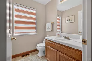 5992 Stone Bridge Rd, Santa Rosa, CA 95409 - Photo 22