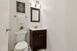 136 Surrey Ln, San Rafael, CA 94903 - Photo 18