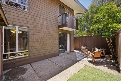 136 Surrey Lane, San Rafael, CA 94903 - Photo 12