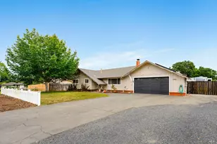 1682 Peterson Ln, Santa Rosa, CA 95403 - Photo 1
