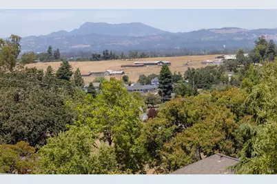 5718 Henning Road, Sebastopol, CA 95472 - Photo 32