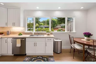 584 Midway Boulevard, Novato, CA 94947 - Photo 4
