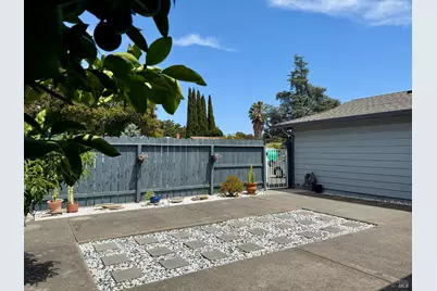 2425 Oceanic Drive, Fairfield, CA 94533 - Photo 4