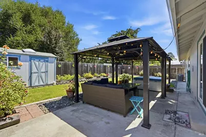 525 Albert Way, Petaluma, CA 94954 - Photo 40