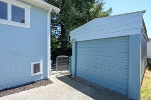 8 Grandview Ave, Petaluma, CA 94952 - Photo 28