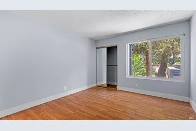 355 Parkview Terrace #L12, Vallejo, CA 94589 - Photo 4
