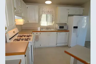 28 Valencia Drive, Fairfield, CA 94533 - Photo 14