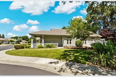 349 Boardwalk Court, Vacaville, CA 95687 - Photo 8