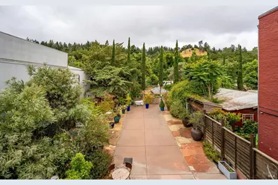 21015 Geyserville Avenue, Geyserville, CA 95441 - Photo 34