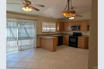 654 Houston Court, Vacaville, CA 95687 - Photo 14