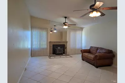 654 Houston Court, Vacaville, CA 95687 - Photo 6