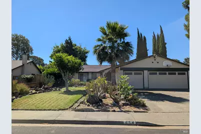654 Houston Court, Vacaville, CA 95687 - Photo 2