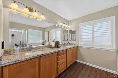 907 Dunerose Court, Vacaville, CA 95687 - Photo 54