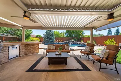 907 Dunerose Court, Vacaville, CA 95687 - Photo 88