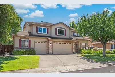 907 Dunerose Court, Vacaville, CA 95687 - Photo 2