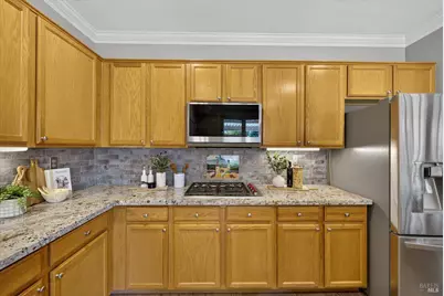 907 Dunerose Court, Vacaville, CA 95687 - Photo 20