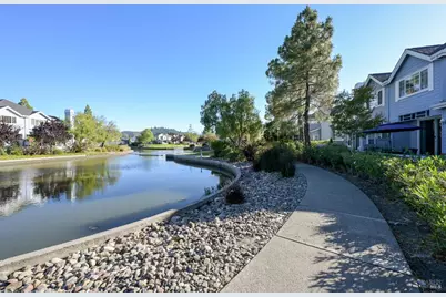 64 Mariners Circle, San Rafael, CA 94903 - Photo 38