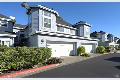 64 Mariners Circle, San Rafael, CA 94903 - Photo 4