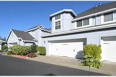 64 Mariners Circle, San Rafael, CA 94903 - Photo 2