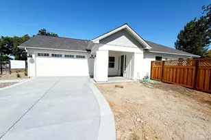 101 Maywood Ln, Windsor, CA 95492 - Photo 1