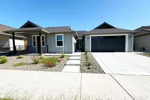 125 Maywood Ln, Windsor, CA 95492 - Photo 1