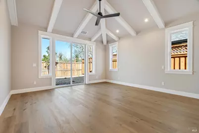 131 Maywood Lane, Windsor, CA 95492 - Photo 8