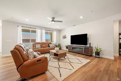 715 Farmgate Court, Dixon, CA 95620 - Photo 8