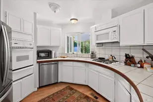 21 Redondo Ct, Saint Helena, CA 94574 - Photo 16