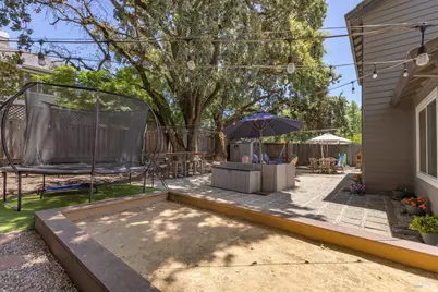 355 Pollard Way, Windsor, CA 95492 - Photo 8