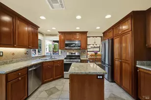 212 Wrentham Dr, Vacaville, CA 95688 - Photo 36