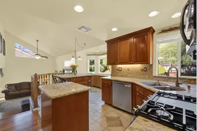 212 Wrentham Drive, Vacaville, CA 95688 - Photo 28