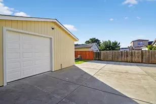 1285 Vine St, San Jose, CA 95110 - Photo 30