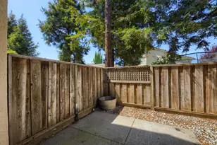 108 Manchester Dr, Fairfield, CA 94533 - Photo 40