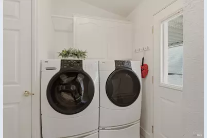 303 Mark Way, Napa, CA 94558 - Photo 18