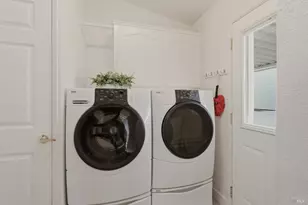 303 Mark Way, Napa, CA 94558 - Photo 18