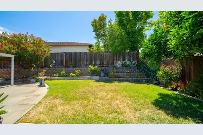451 Sandstone Drive, Vacaville, CA 95688 - Photo 38