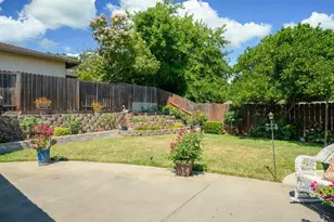 451 Sandstone Dr, Vacaville, CA 95688 - Photo 36