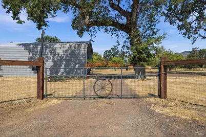 20511 Santa Barbara Avenue, Middletown, CA 95461 - Photo 6