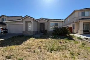416 Pearce Ct, Suisun City, CA 94585 - Photo 2