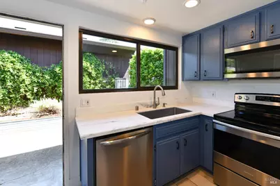 354 Los Alamos Road, Santa Rosa, CA 95409 - Photo 6
