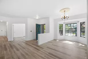 19489 Laurelbrook Ct, Sonoma, CA 95476 - Photo 16